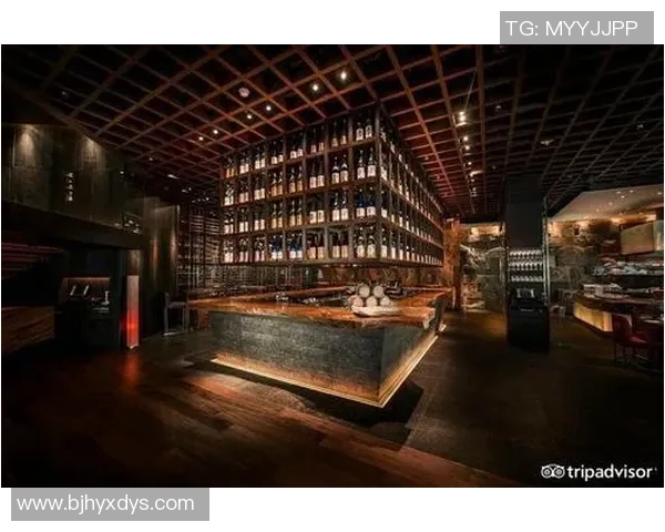 足球明星的夜生活揭秘球场之外的奢华与狂欢