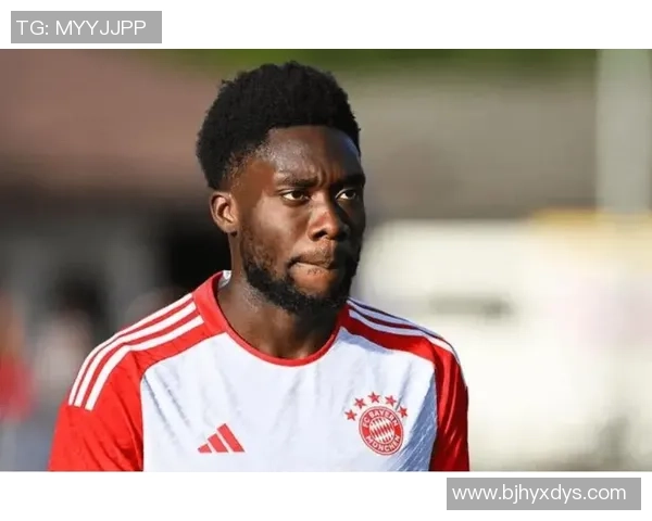 带索的足球明星们如何在赛场上展现独特魅力与风采