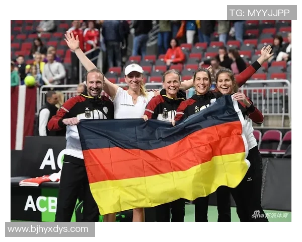 重庆网球队在联合会杯中的默契配合与战术分析